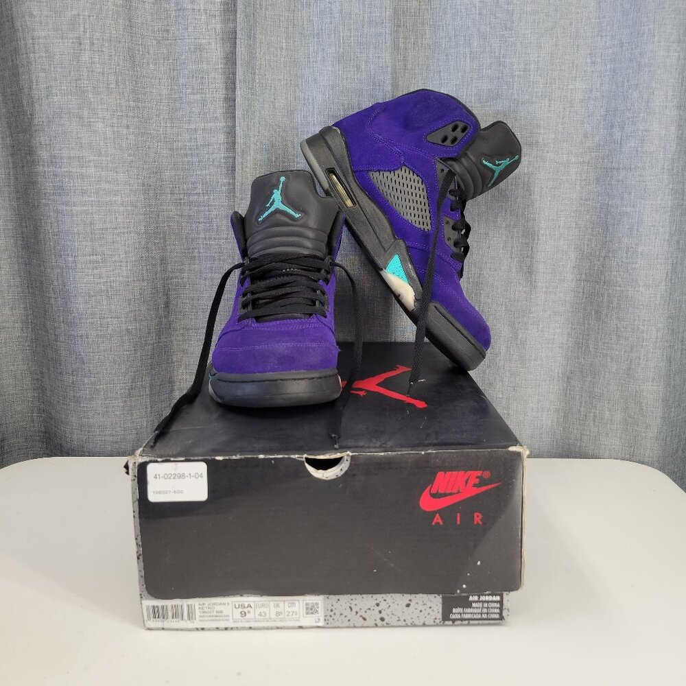 Jordan 5 Retro Alternate Grape AJ5 136027-500 Men's Size 9.5